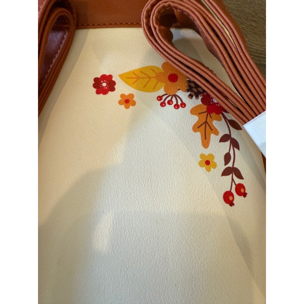 Chip ‘n’ Dale Loungfly Acorns Mini Backpack NWT - Picture 5 of 9